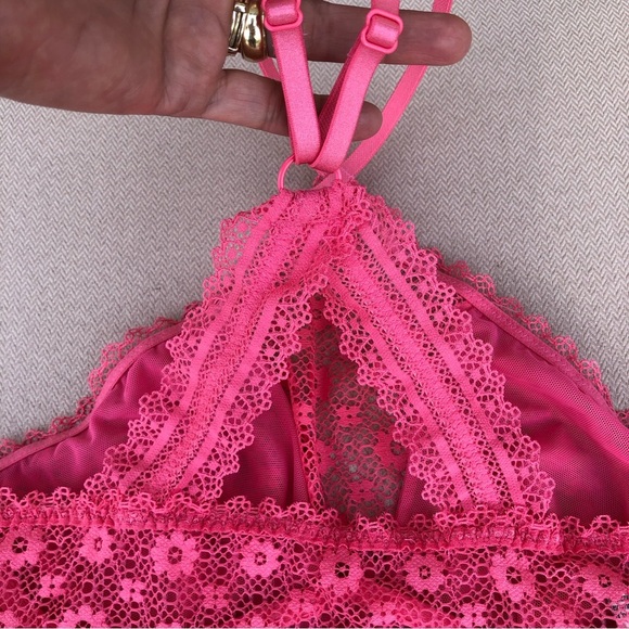Victoria's Secret Floral Stretchy Lace Pink Racer Back Underwire Bralette M - Picture 5 of 13